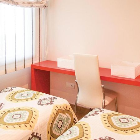 Gorgeous Apartment In El Campello With Wifi Екстер'єр фото